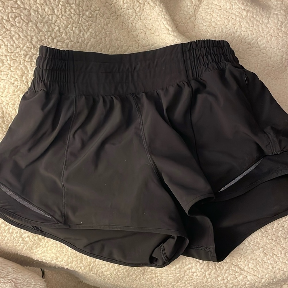 black high rise lulu hotty hot shorts size 6